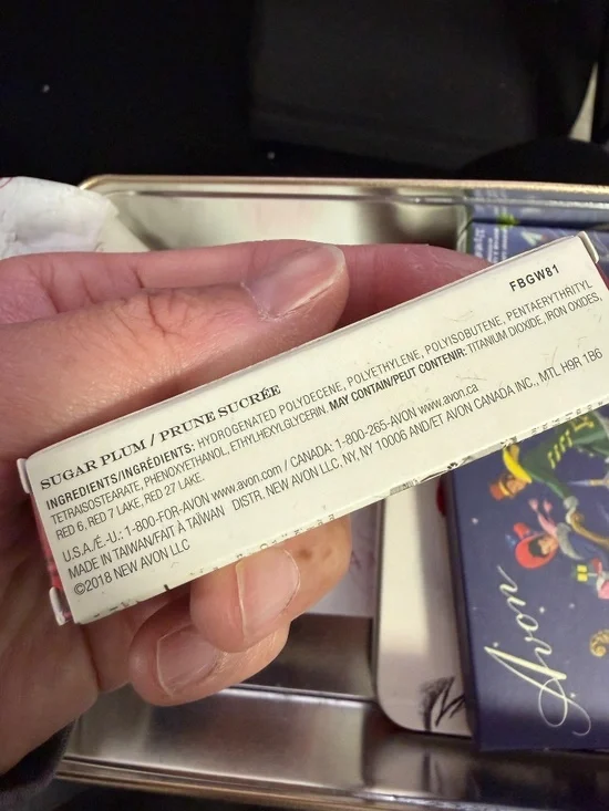 AVON HOLIDAY BOX SET COLLECTORS makeup - Picture 10 of 16